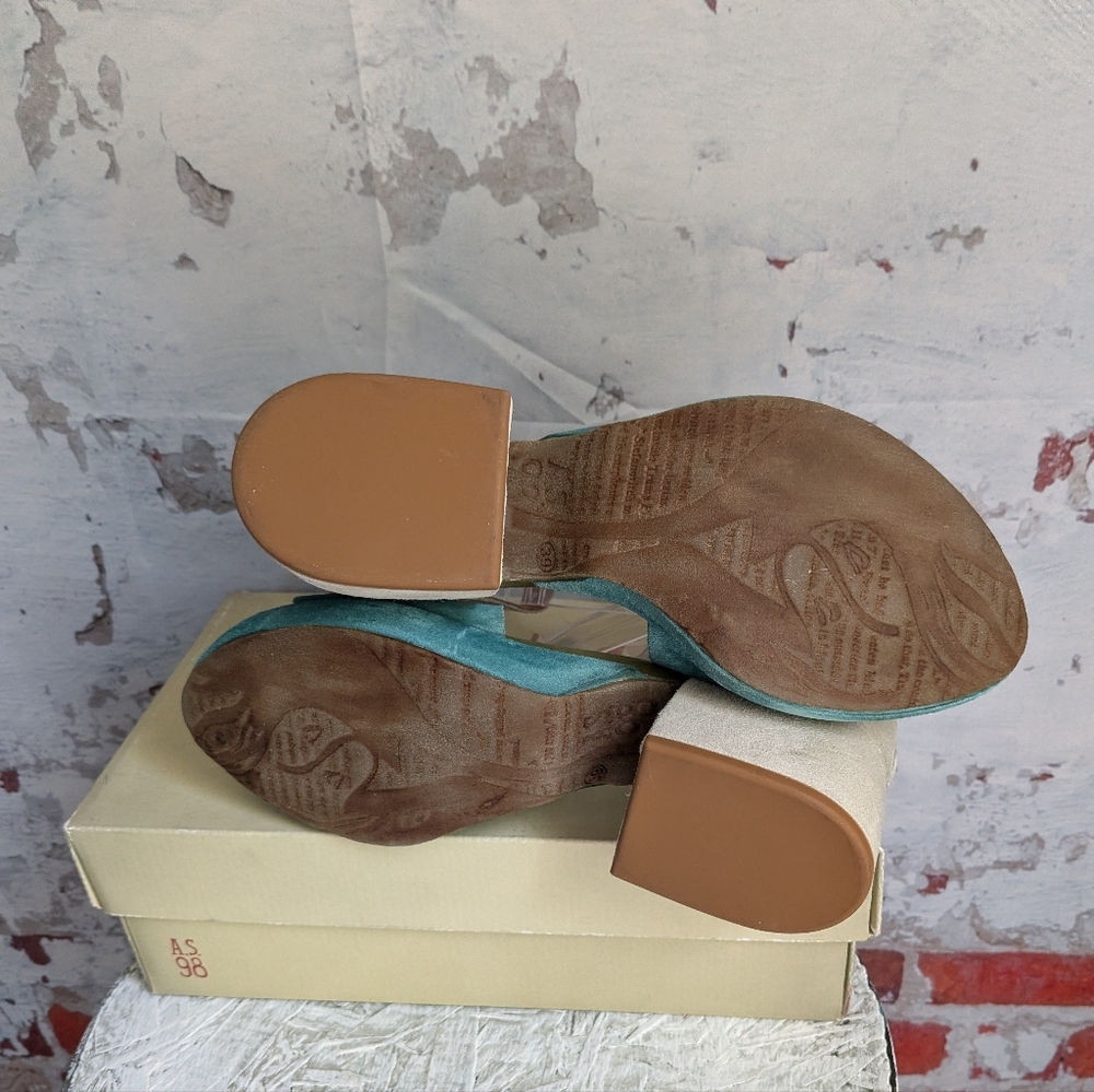 A.s.98 NWT/Box Sandals - Picture 13 of 15